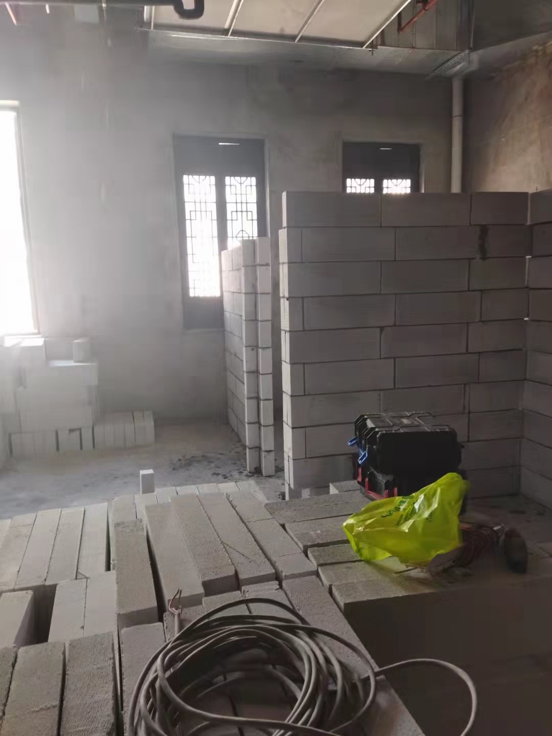 加气块隔墙现场 4